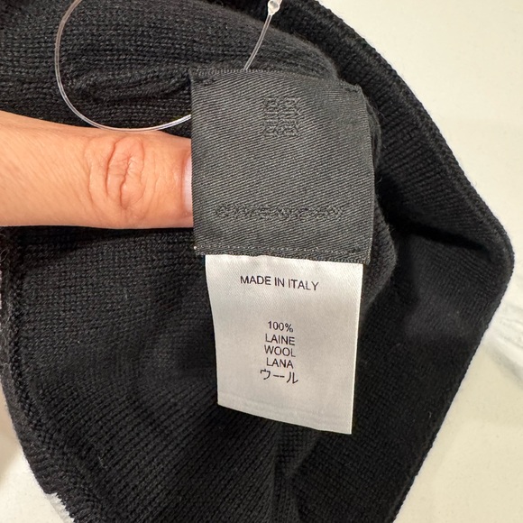 SOLD-Perfect Givenchy Beanie 🤍🖤🥰 - Picture 4 of 4